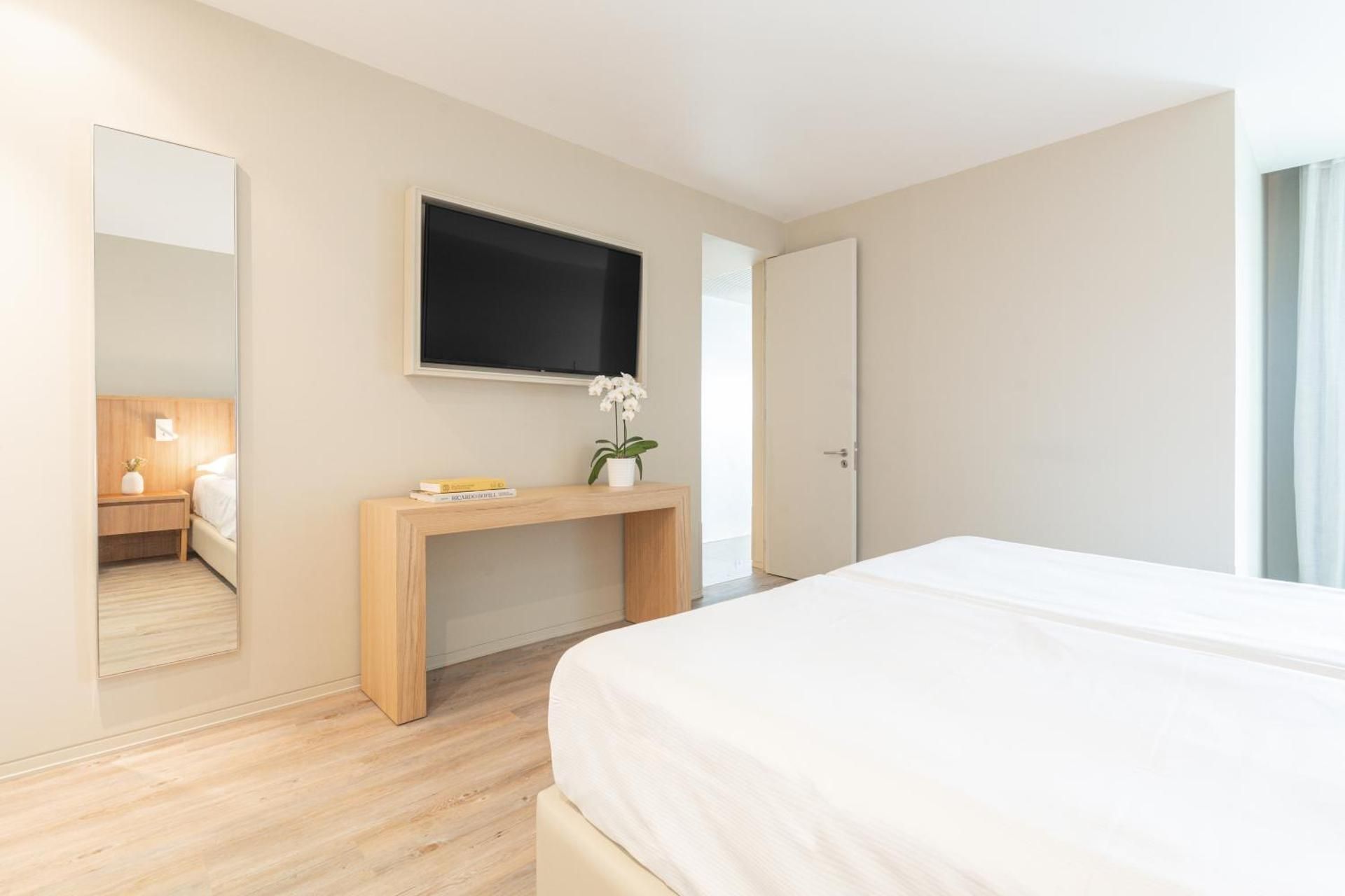 Premium One-Bedroom Suite