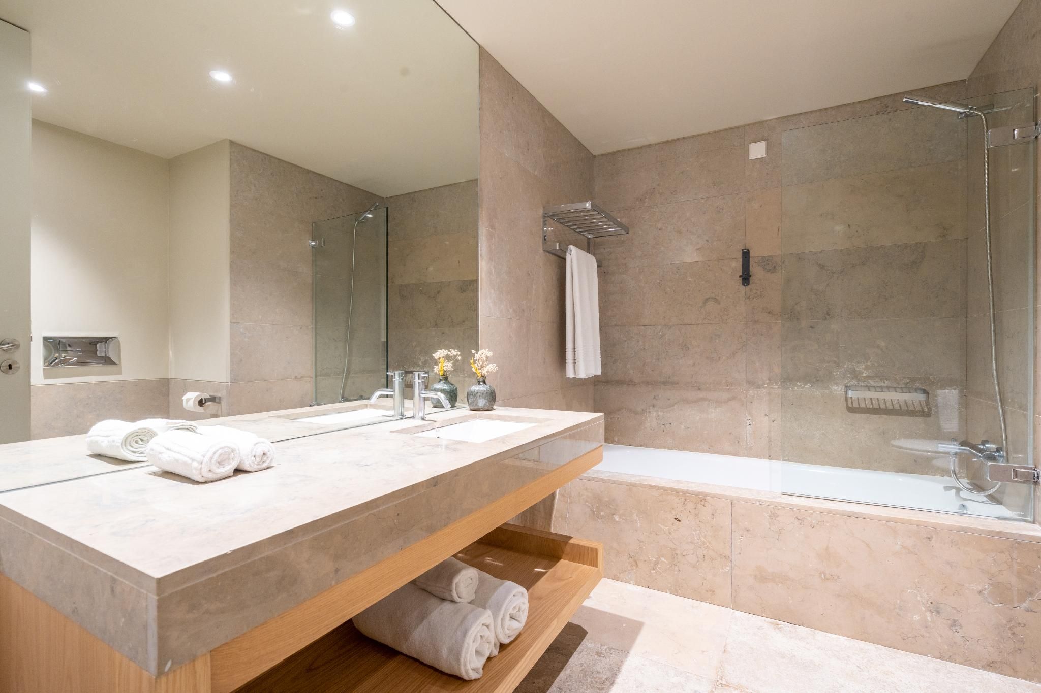 2-Bedroom Suite