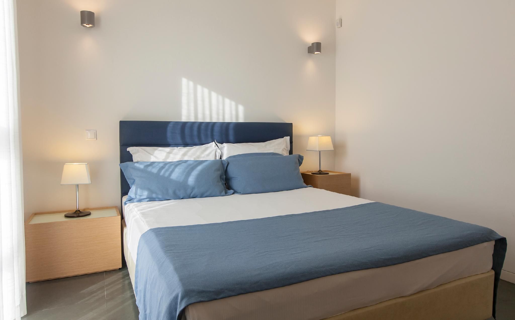 1-Bedroom Apartment