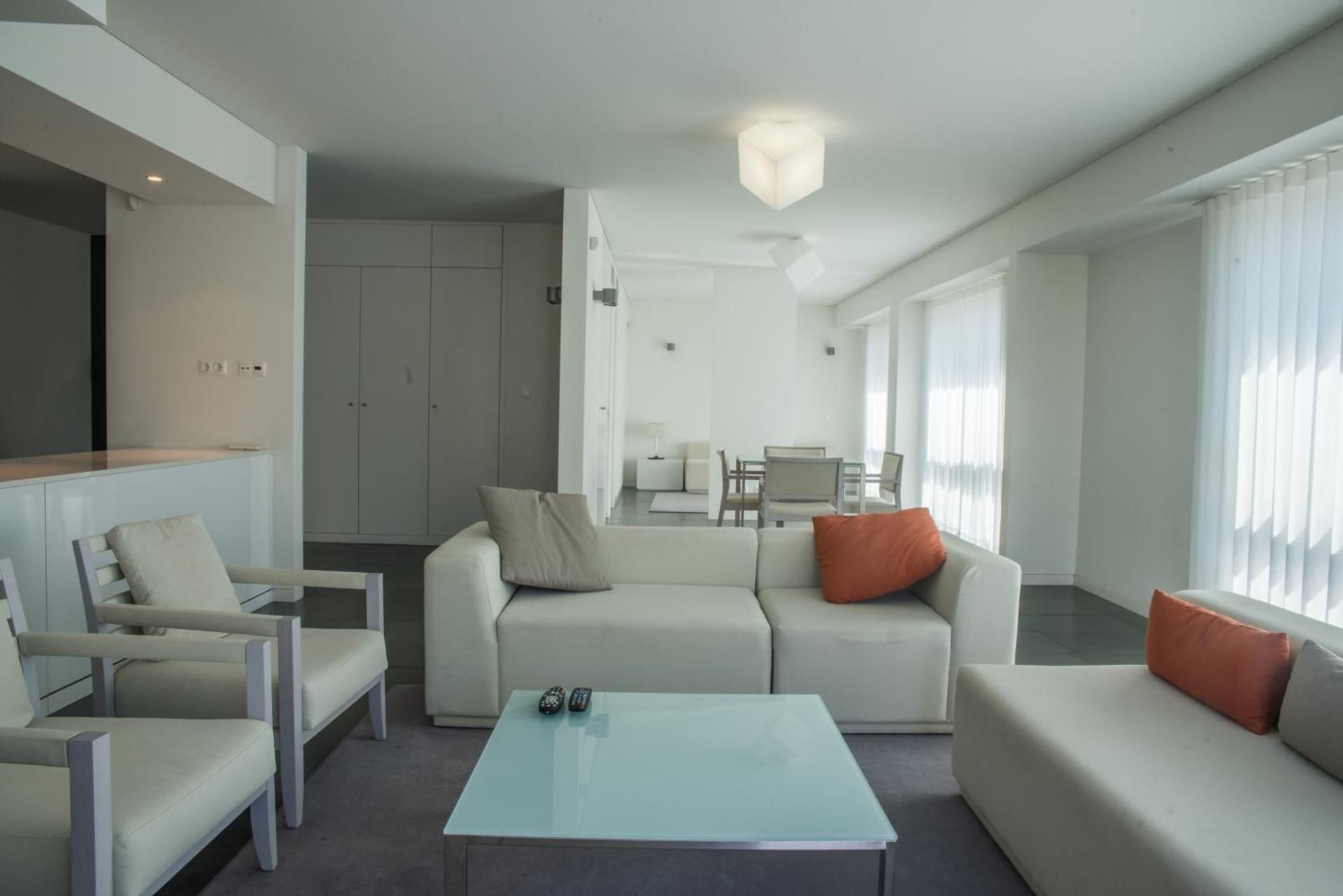 One-Bedroom Apartment with Extra bed