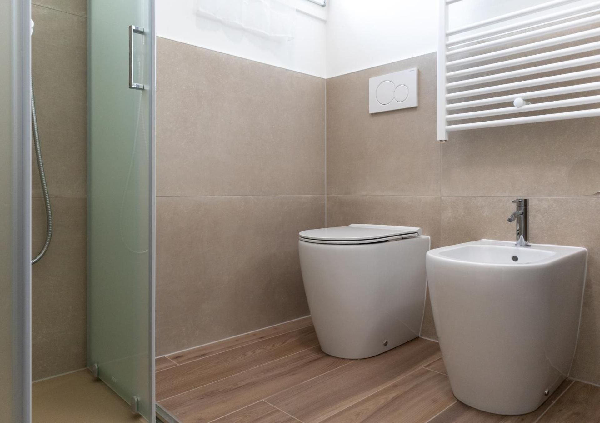 One-Bedroom Apartment with Garden