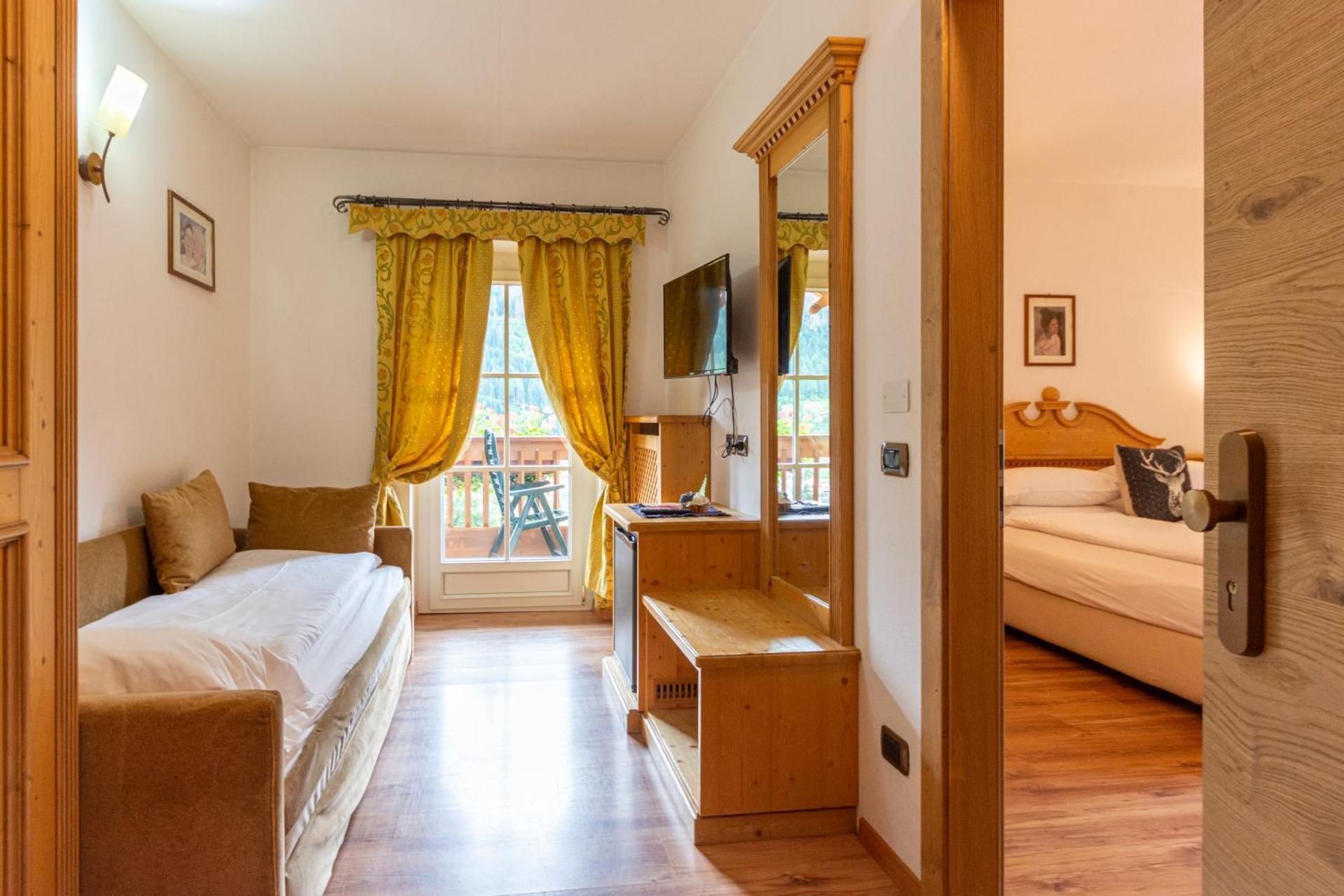 Junior Suite with Balcony