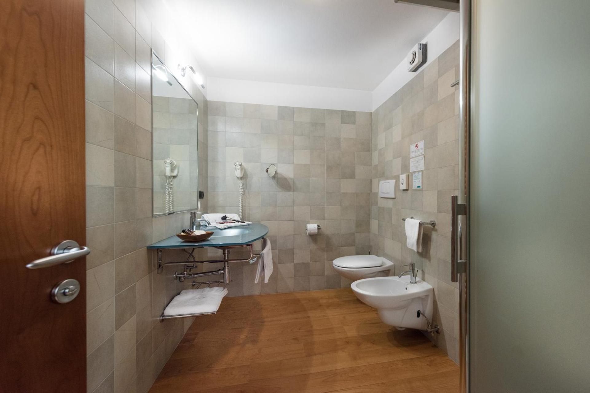 Standard Single Room