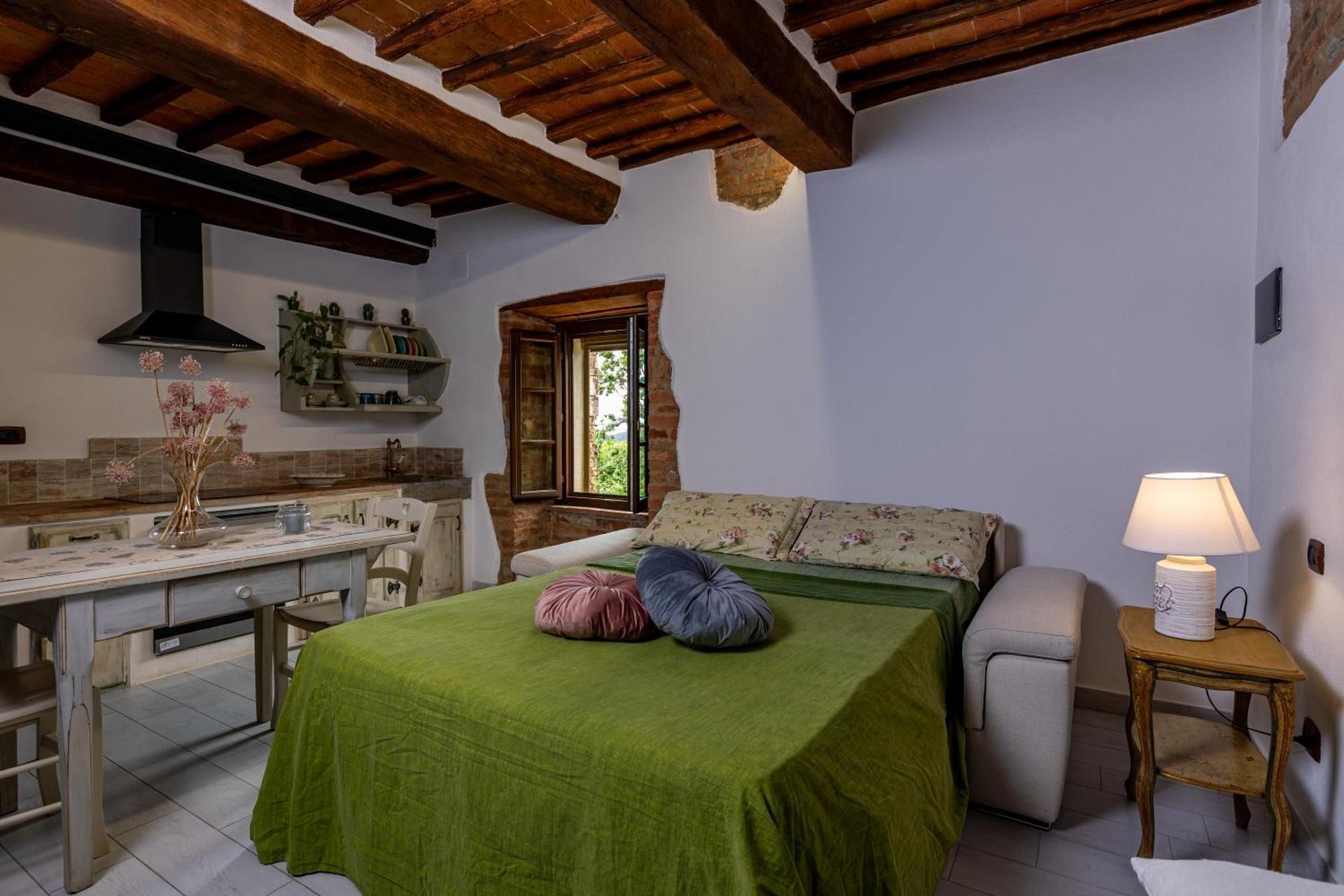 Studio Apartment with One Double Bed