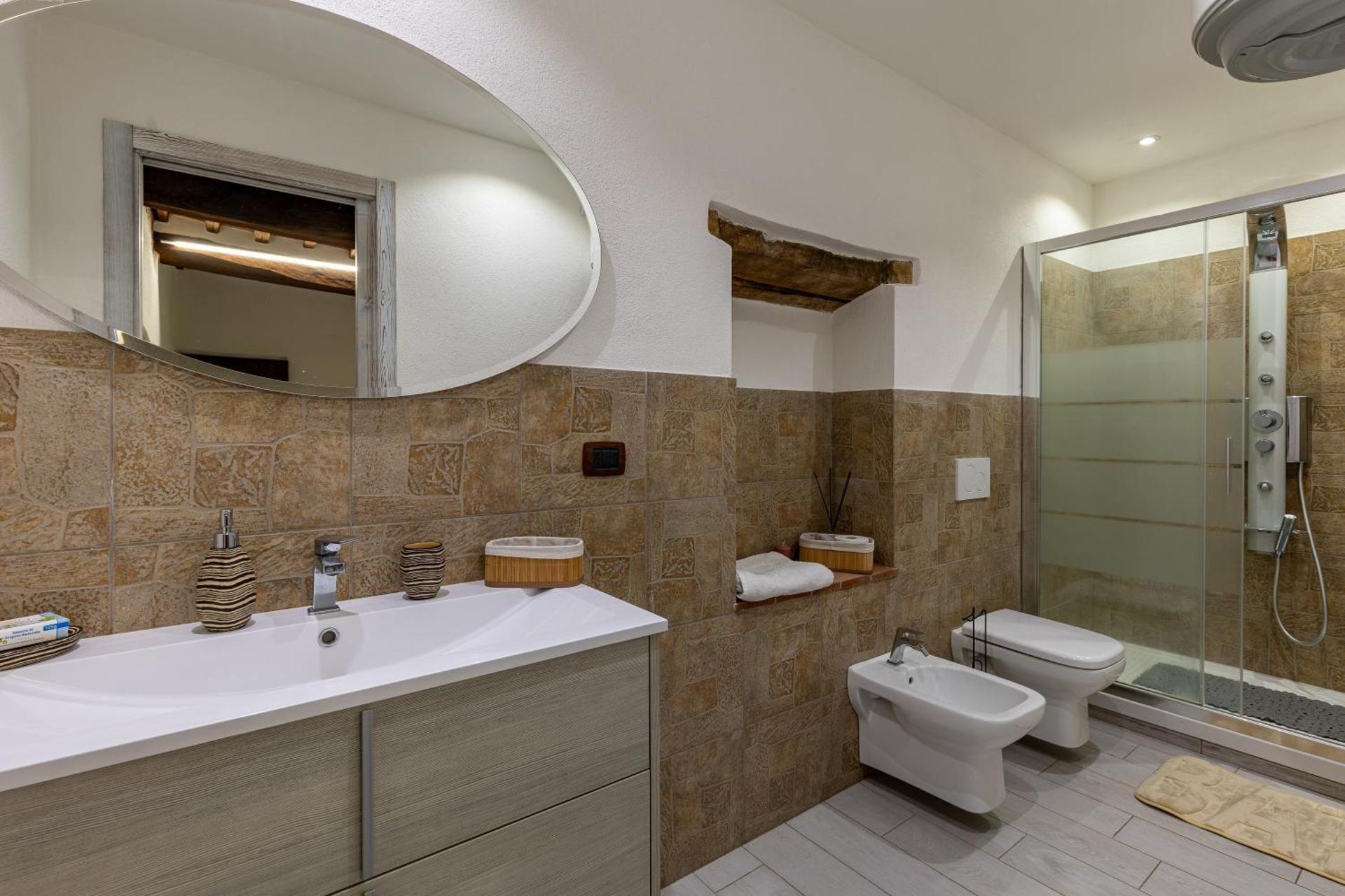 Studio Apartment with One Double Bed