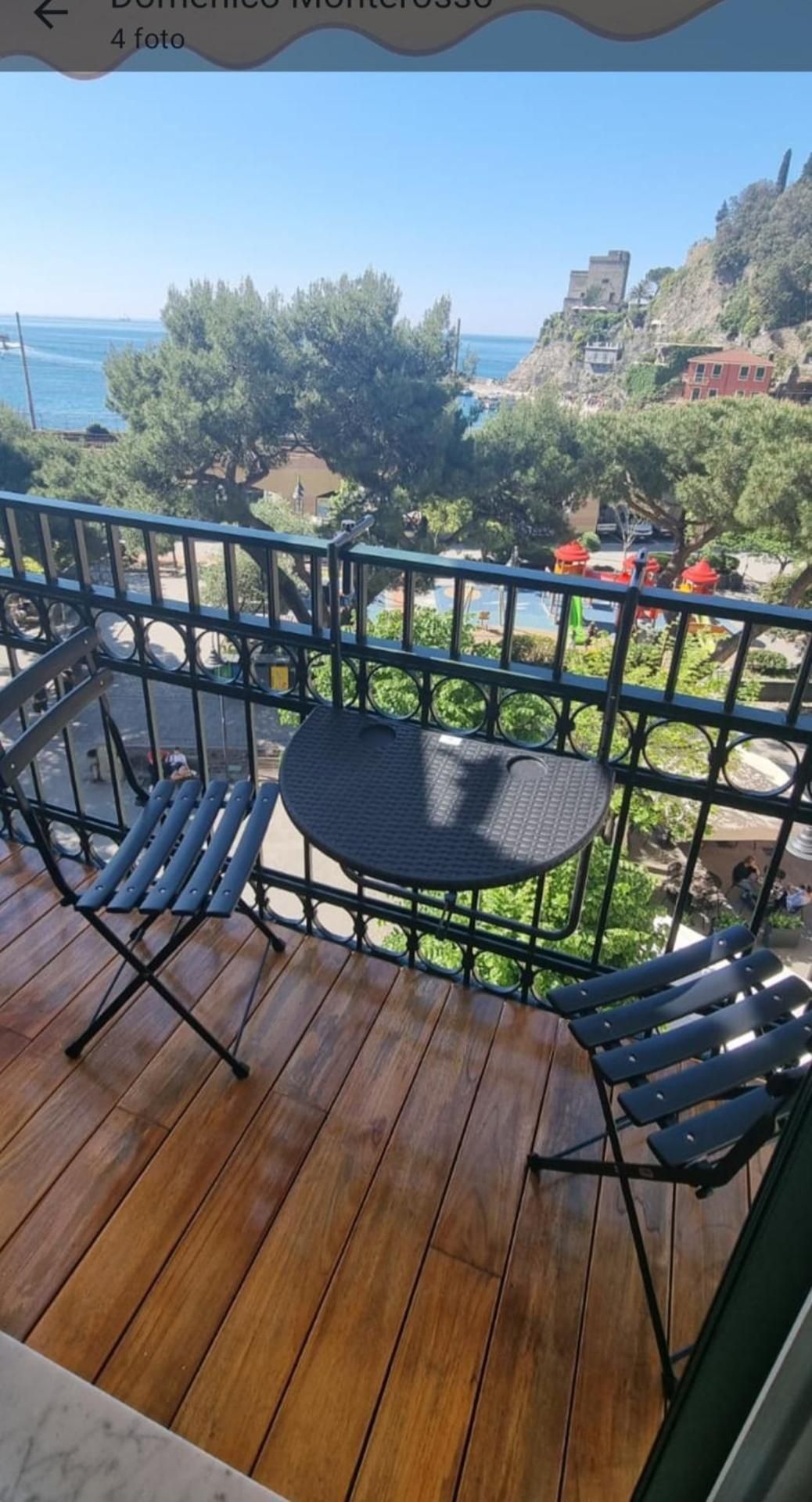 Deluxe Double Room with Balcony and Sea View