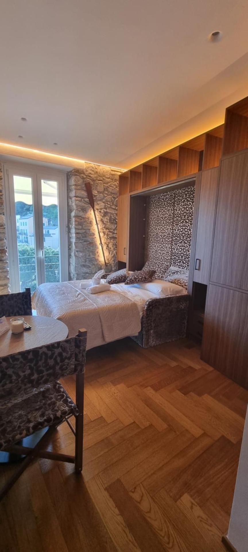 Deluxe Double Room with Balcony and Sea View