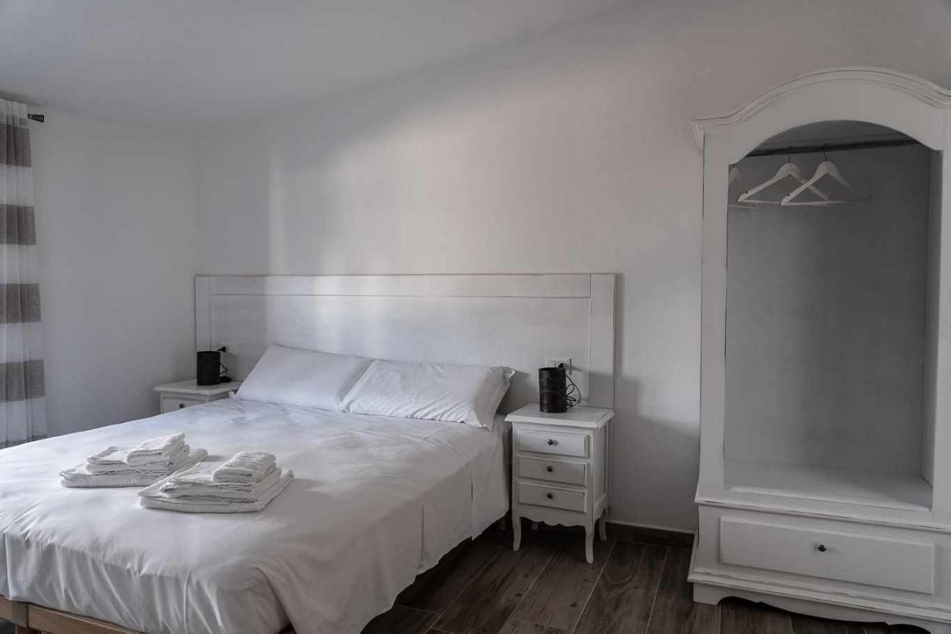 Economy Triple Room