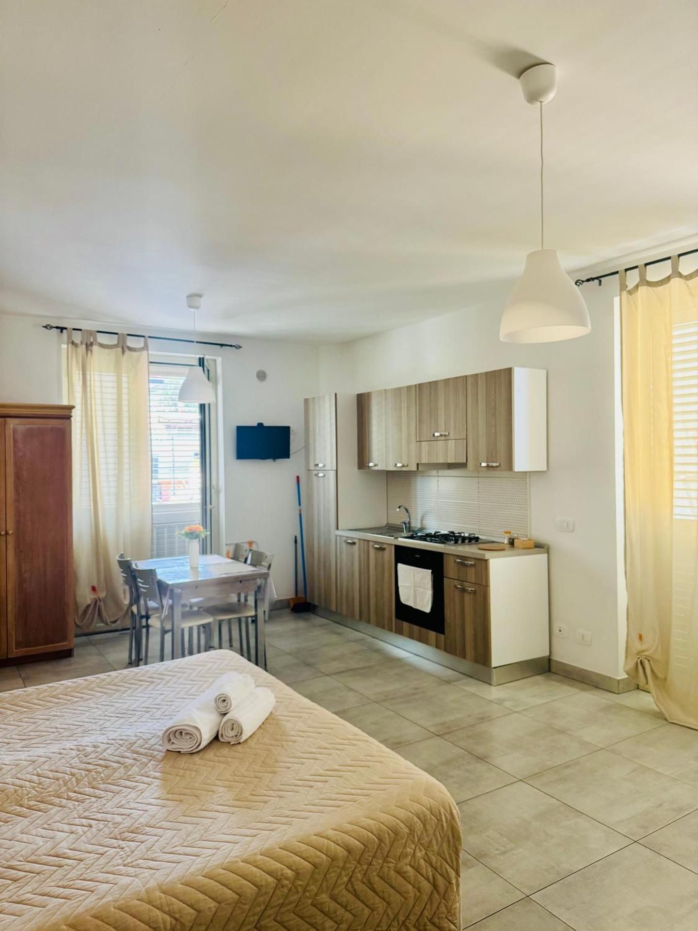 Studio Apartment