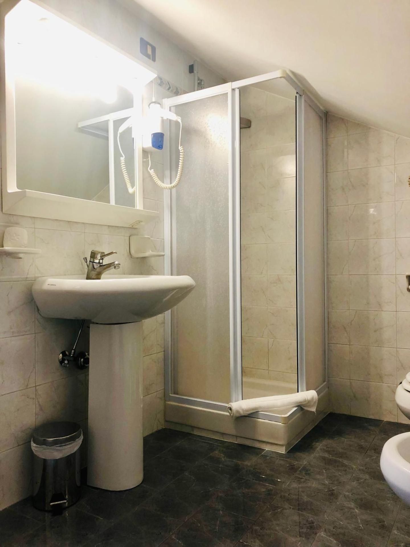 Hotel Bucaneve Double or Twin Room - Attic 3