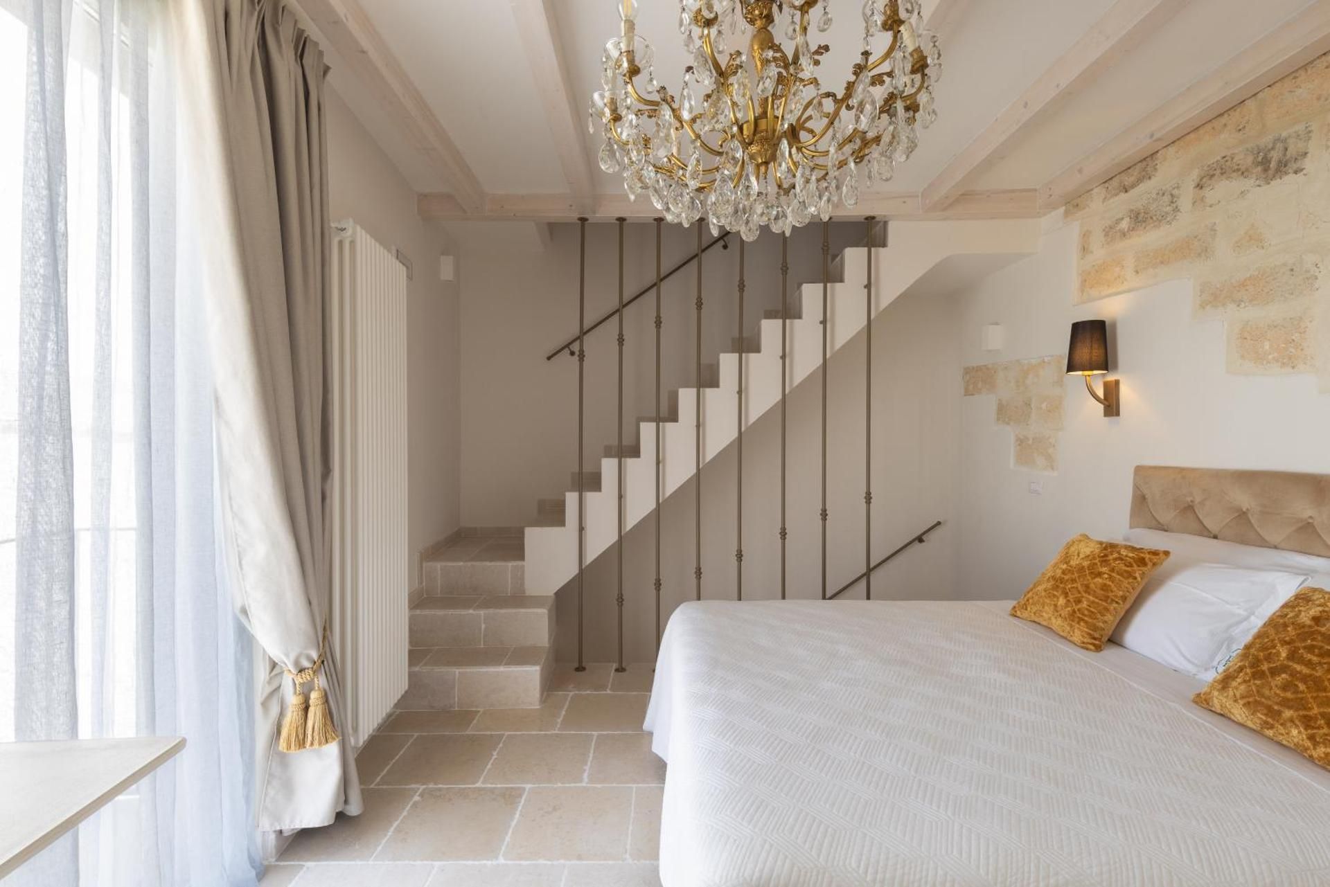 Deluxe Double Room with Balcony and Sea View