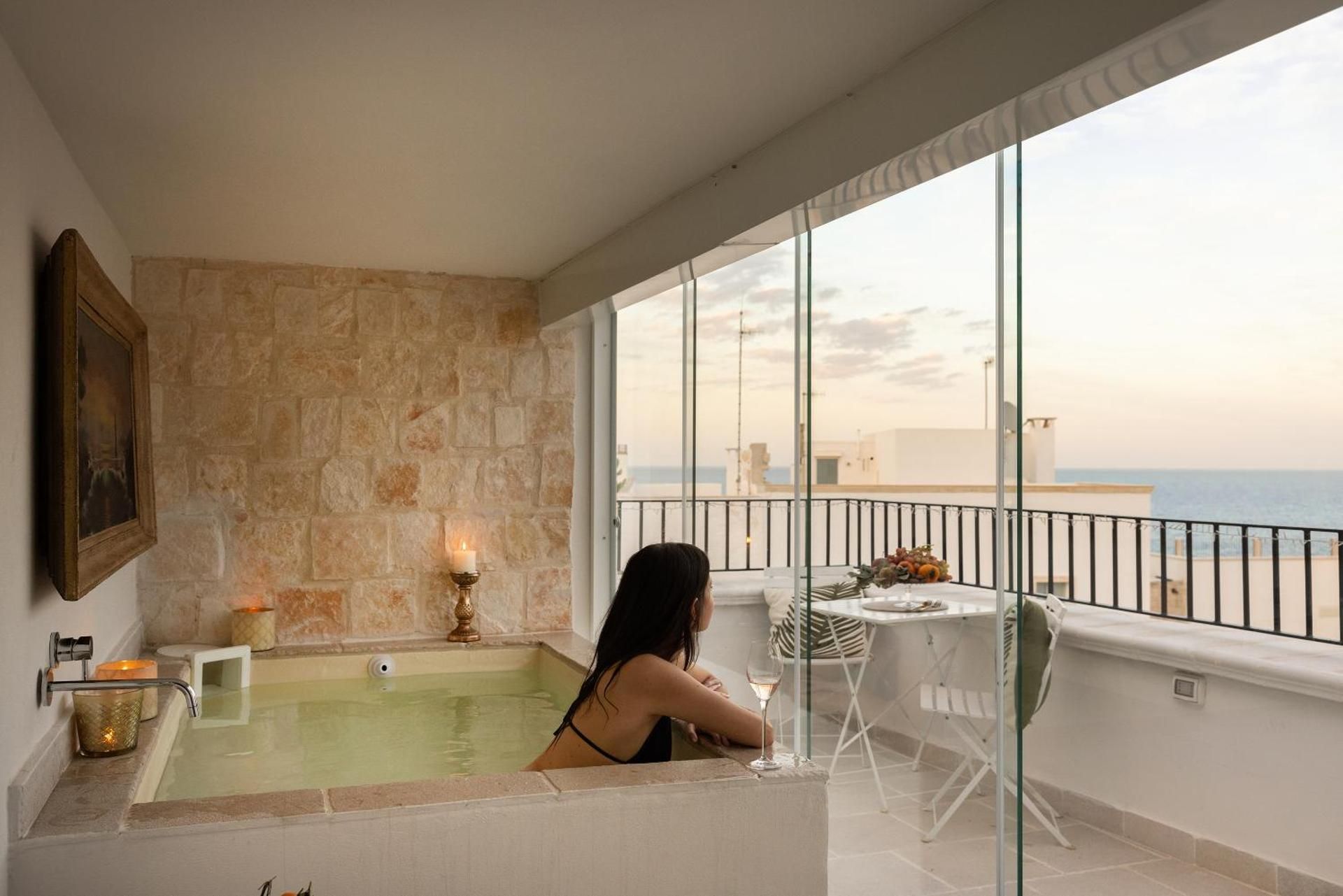 Deluxe Double Room with Balcony and Sea View