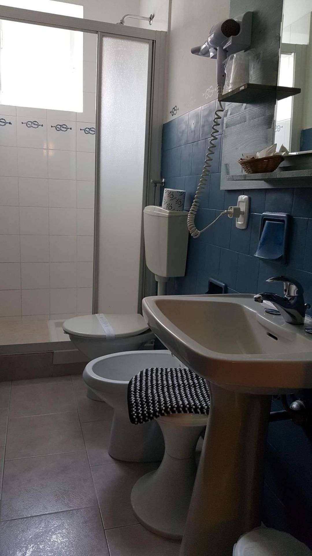 Economy Triple Room
