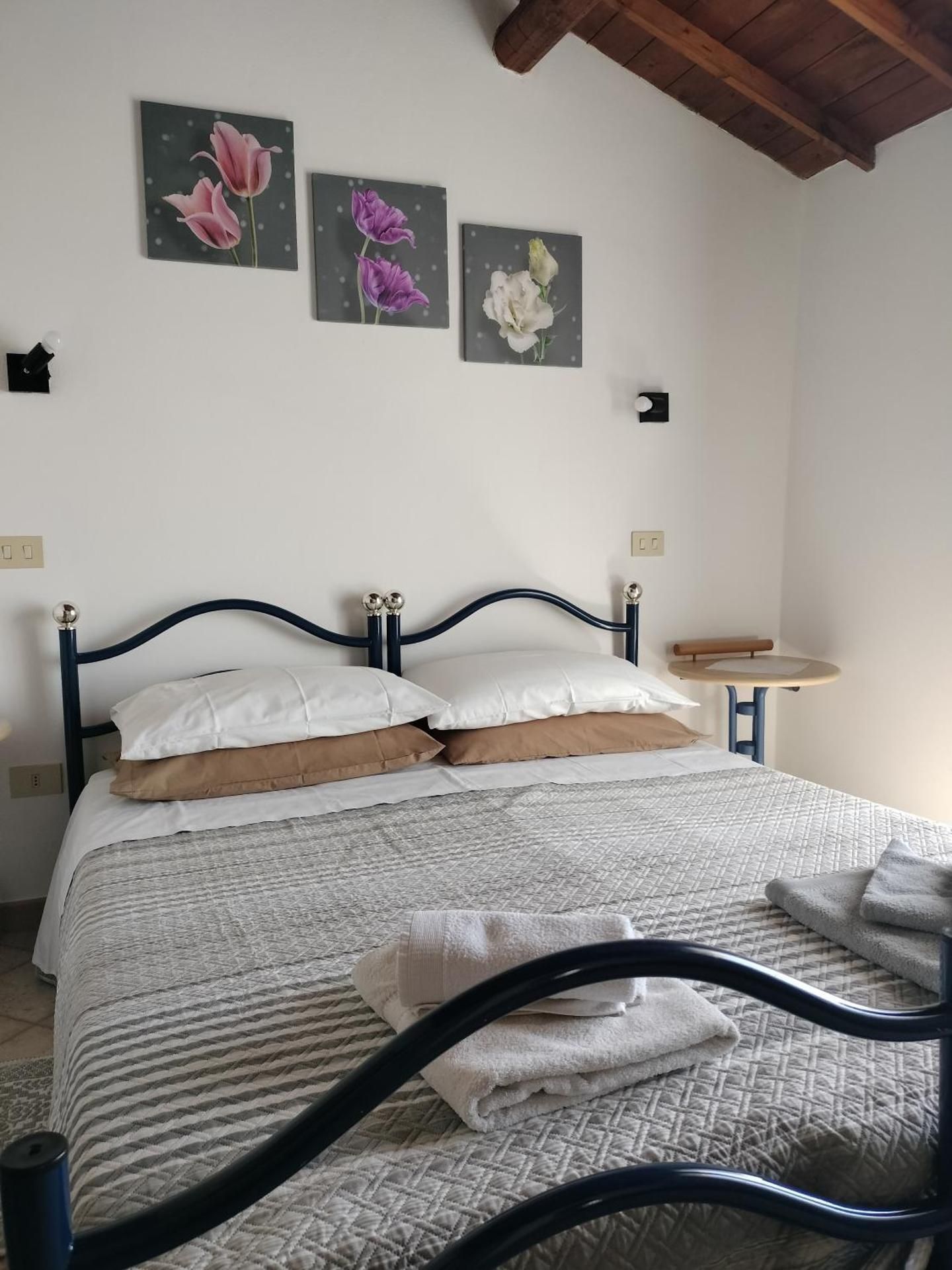 Double Room with Private External Bathroom