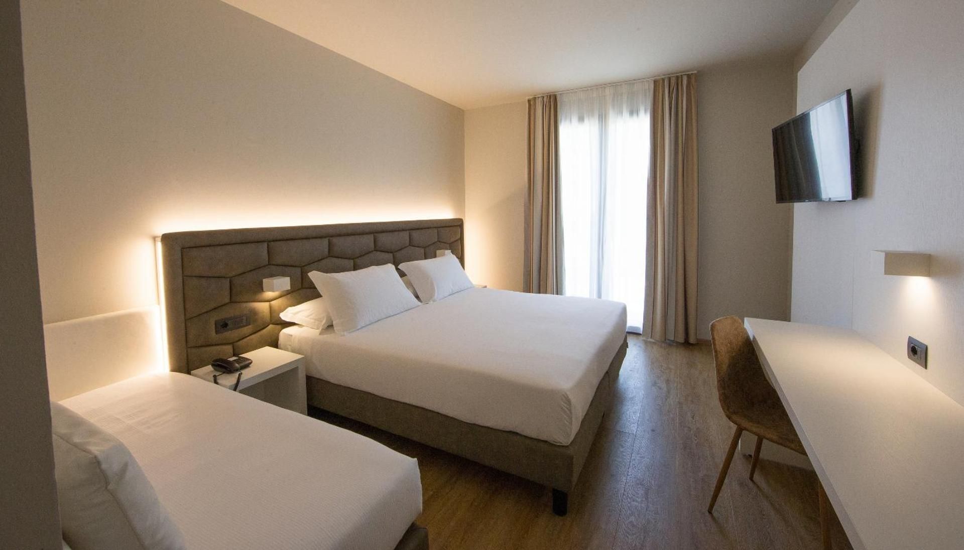 Junior Suite with Garden View