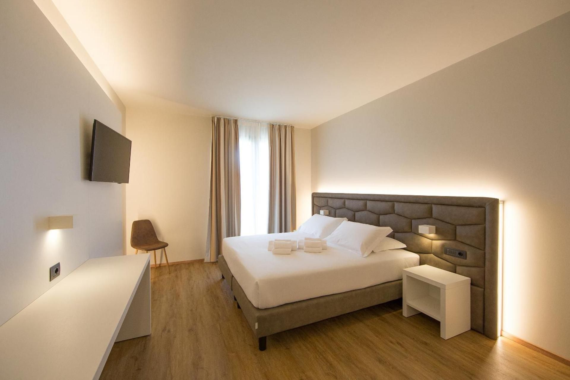 Junior Suite with Garden View