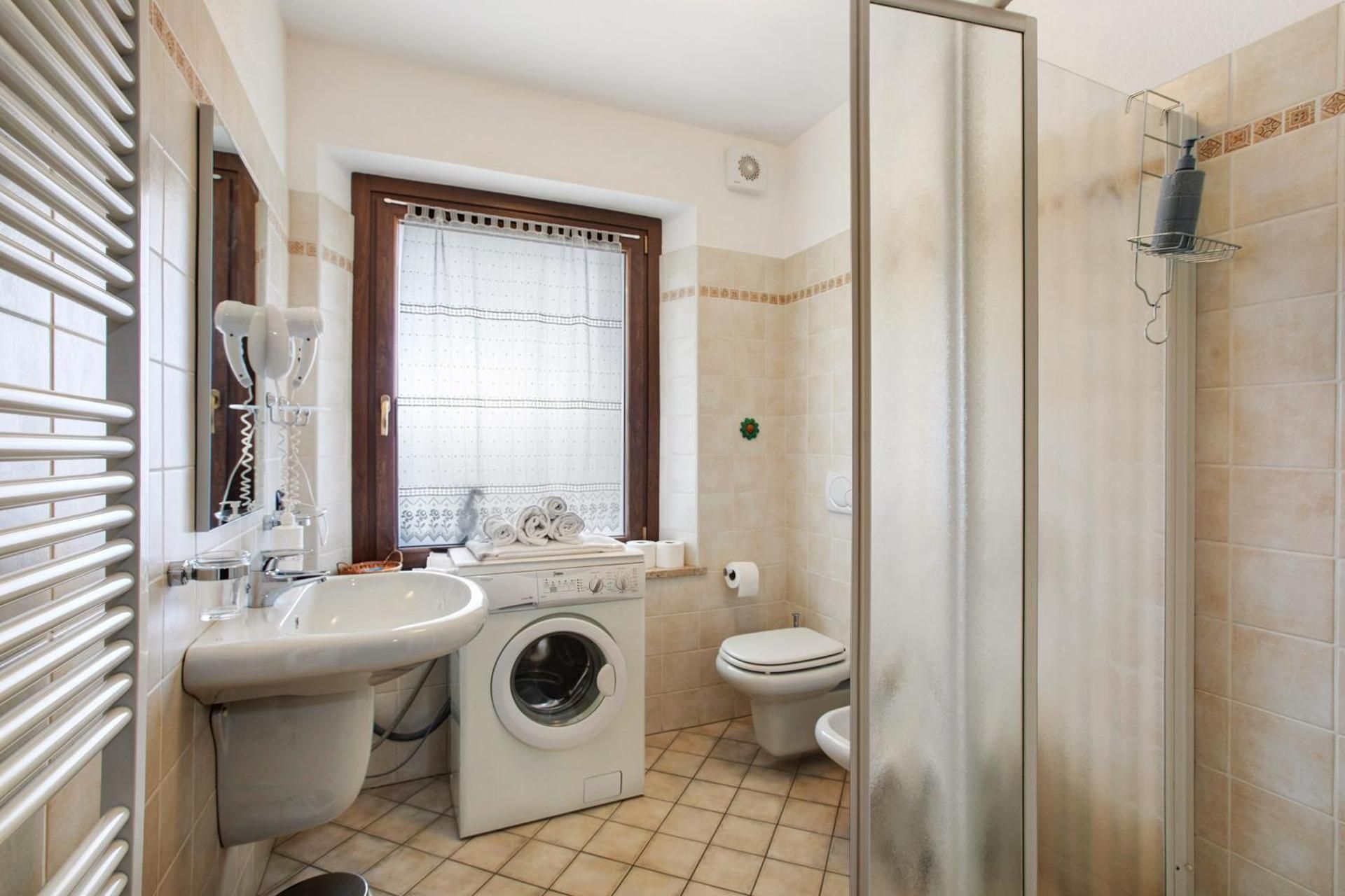 Superior One-Bedroom Apartment