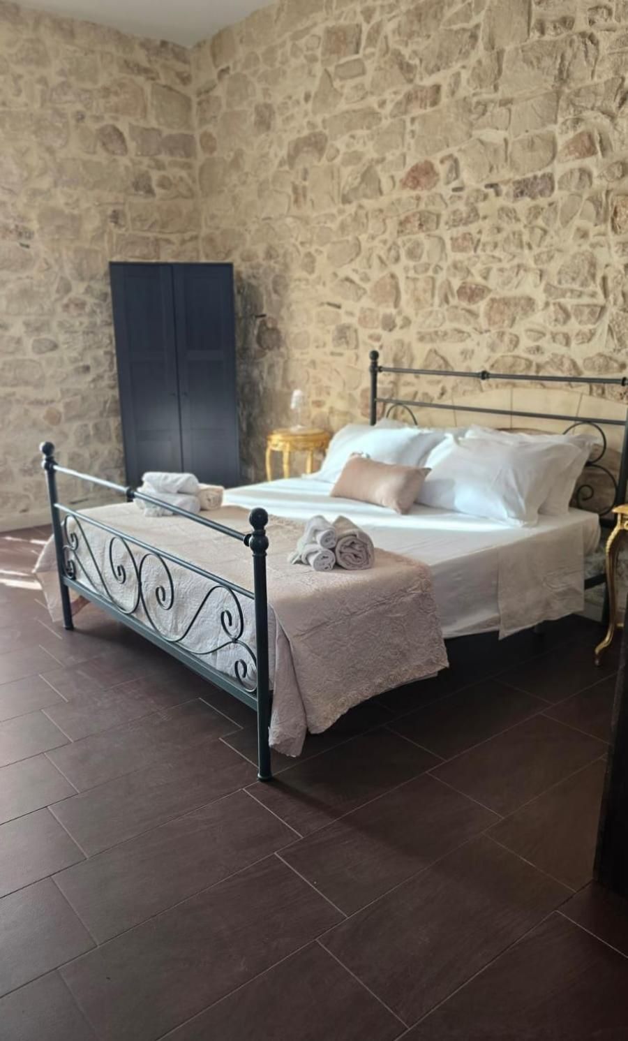 Large Single Room