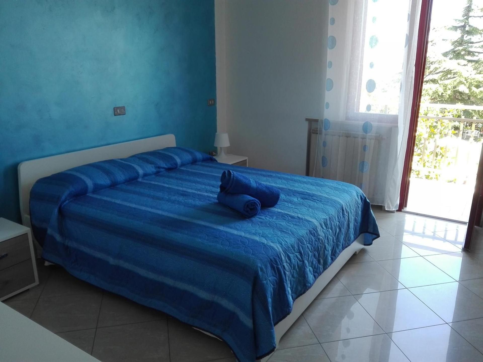Double Room with Private External Bathroom