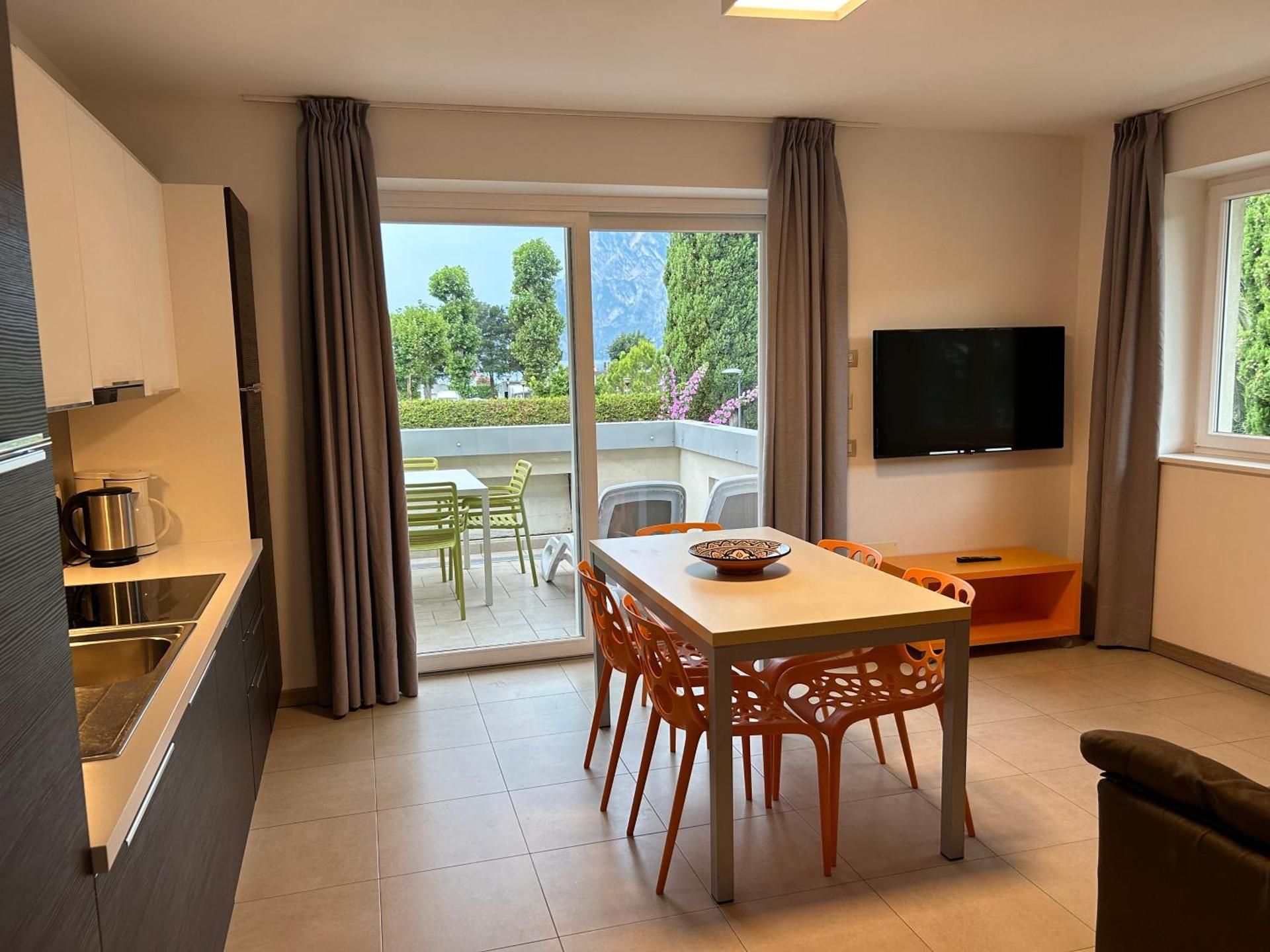 One-Bedroom Apartment with Balcony
