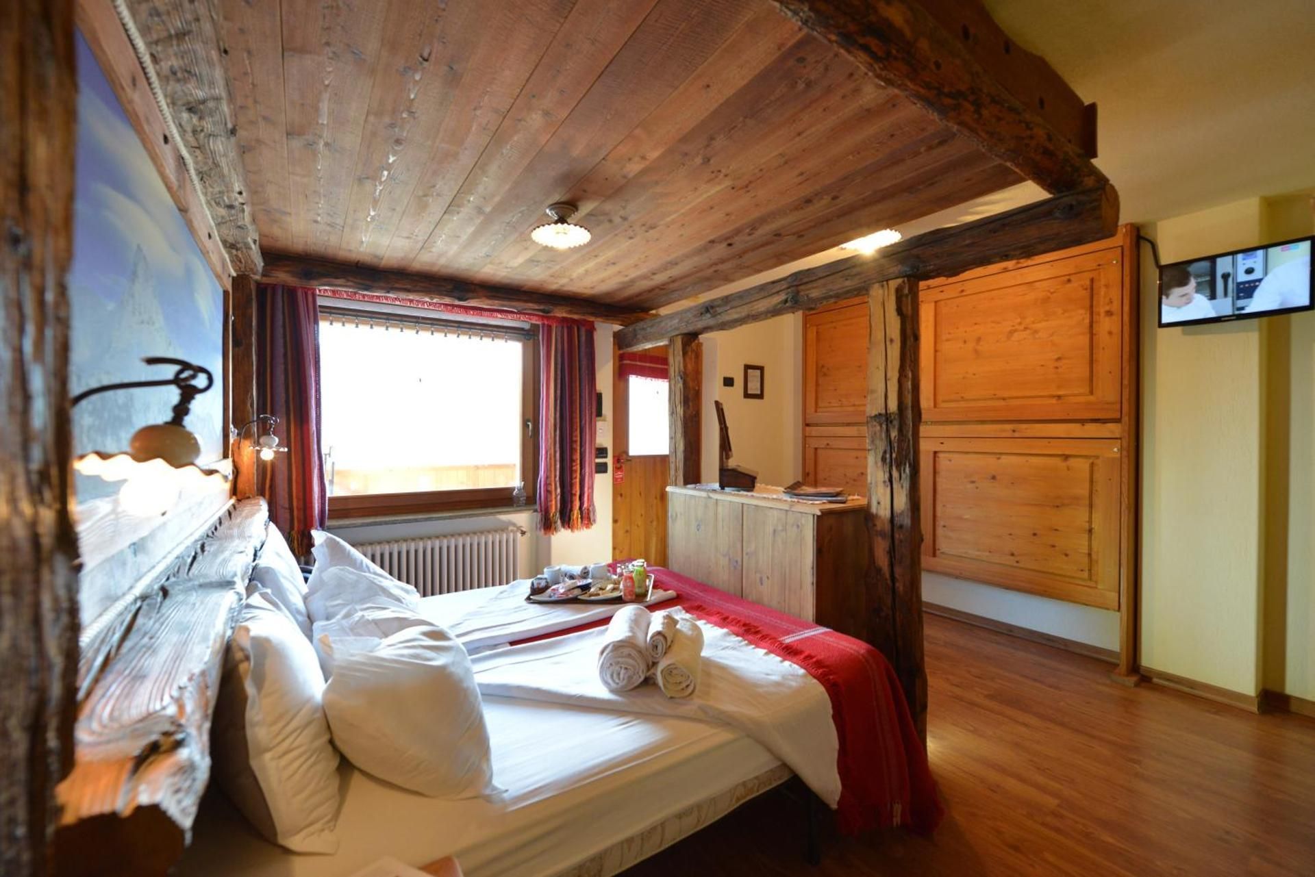 Double or Twin Room with Balcony