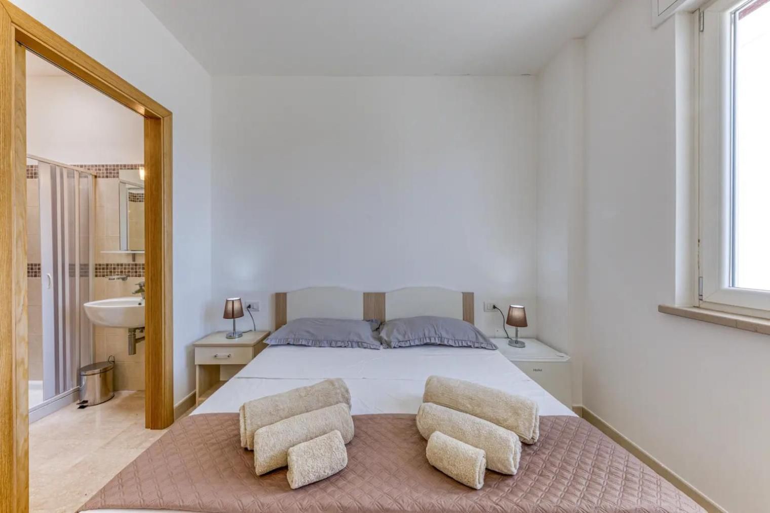 Double Room with Private Bathroom