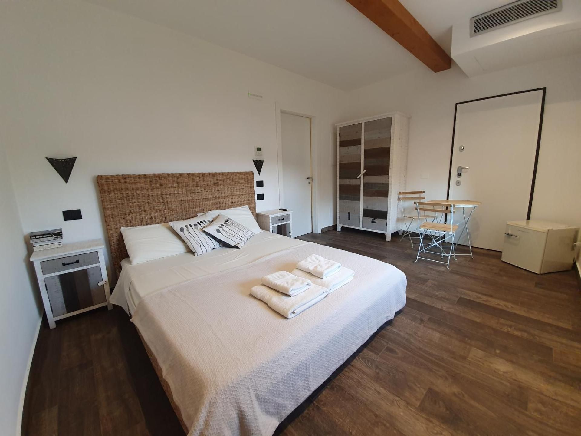Double Room with Lake View