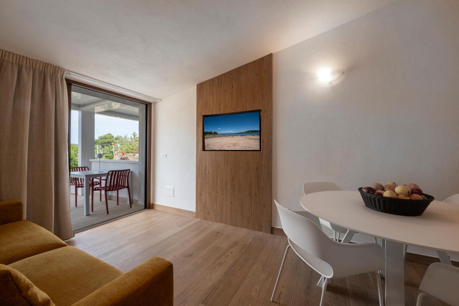 One-Bedroom Apartment (4 Adults)