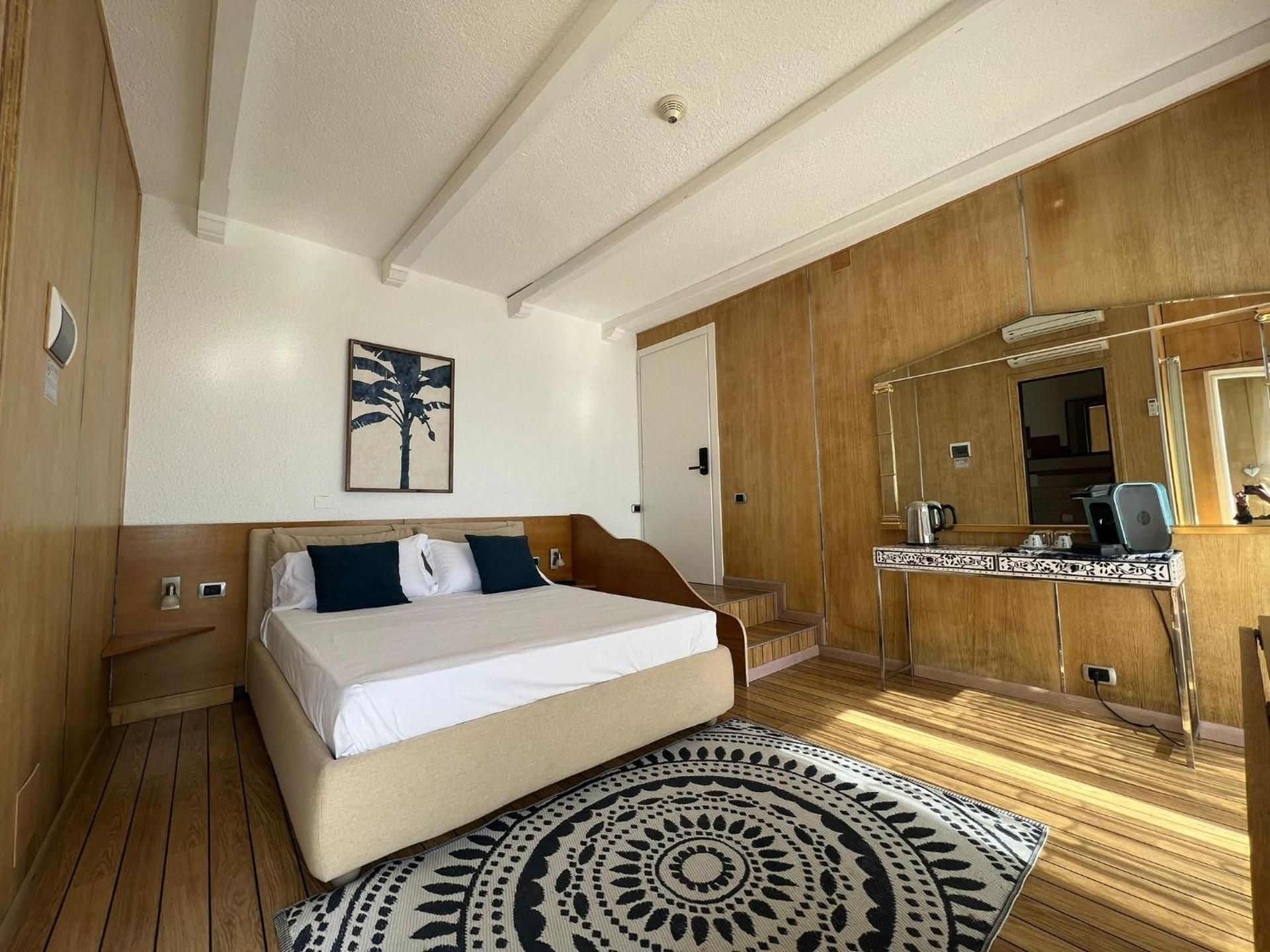 Superior Triple Room with Sea View