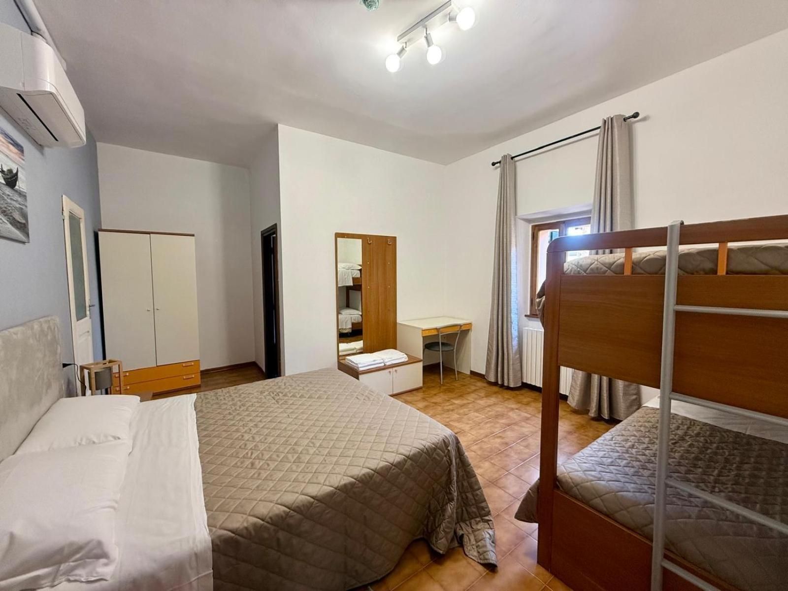 Quadruple Room with Private Bathroom