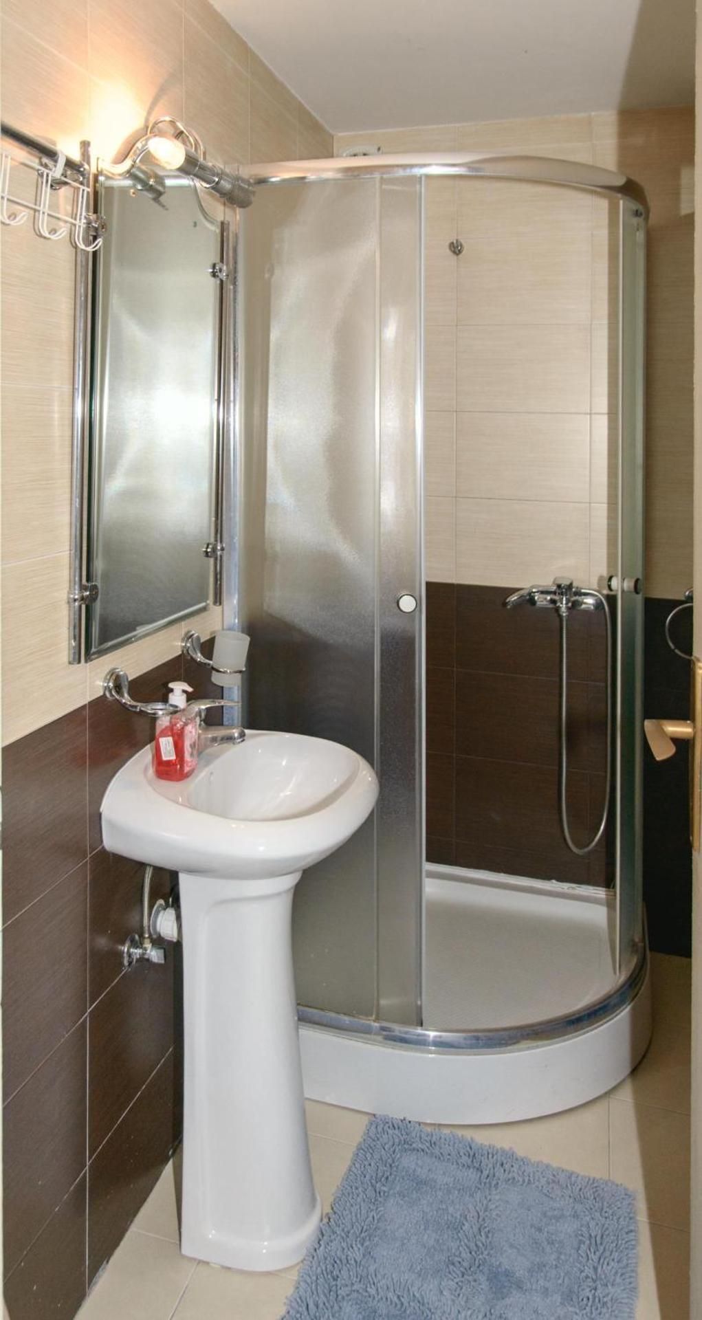 Duplex Apartment (6 Adults)