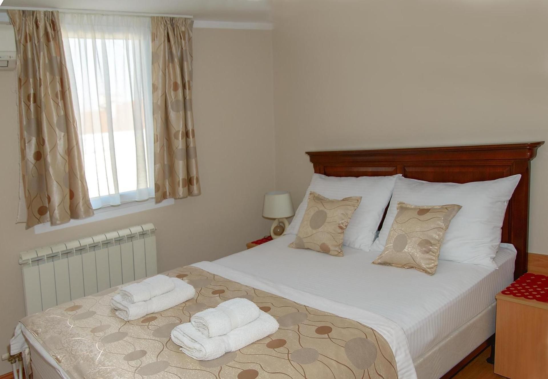 Duplex Apartment (6 Adults)