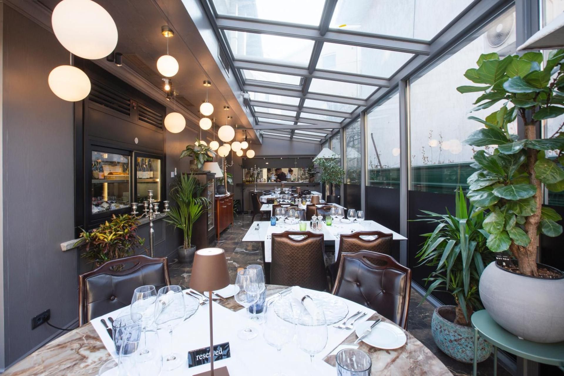 Eclat Luxury Hotel