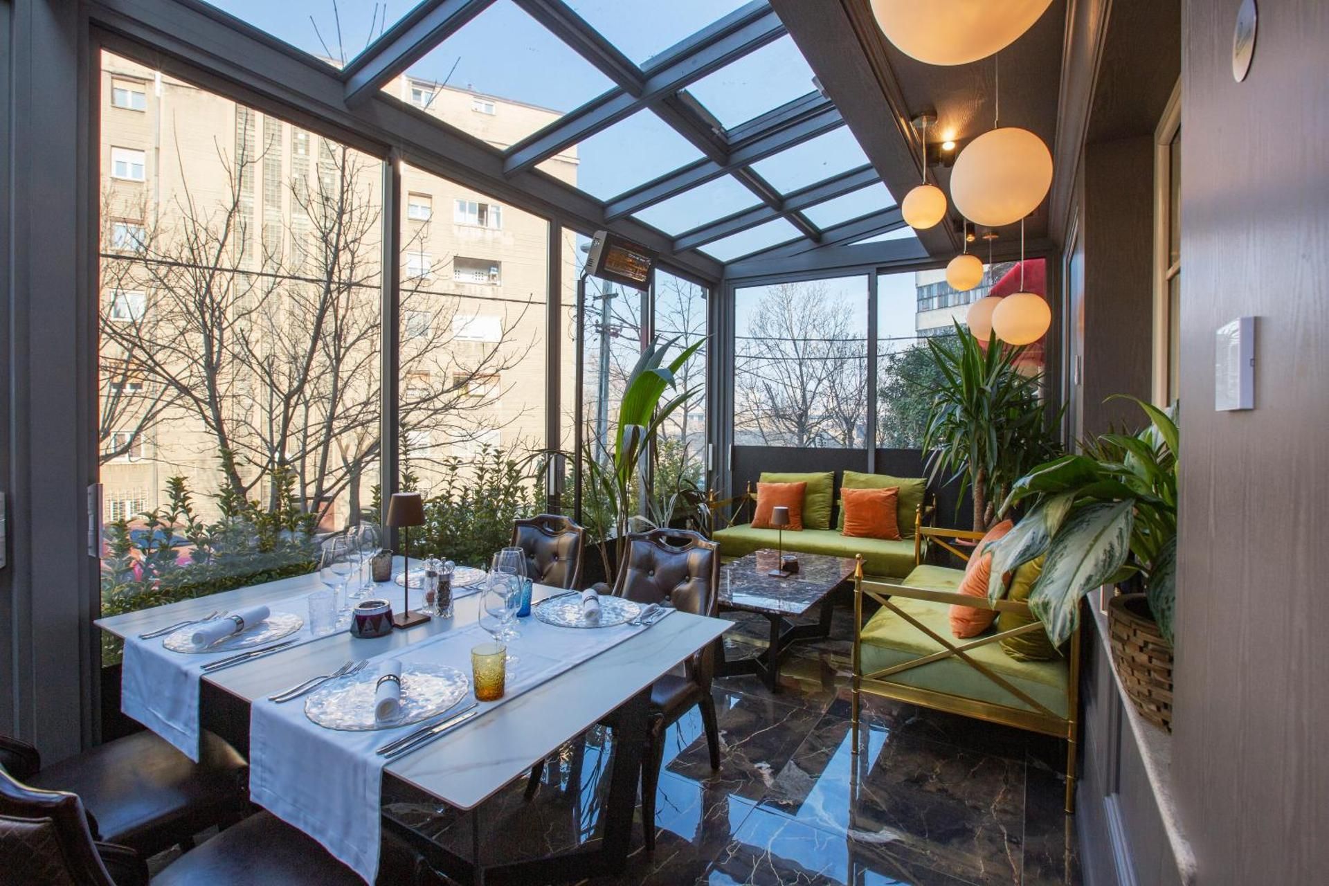 Eclat Luxury Hotel