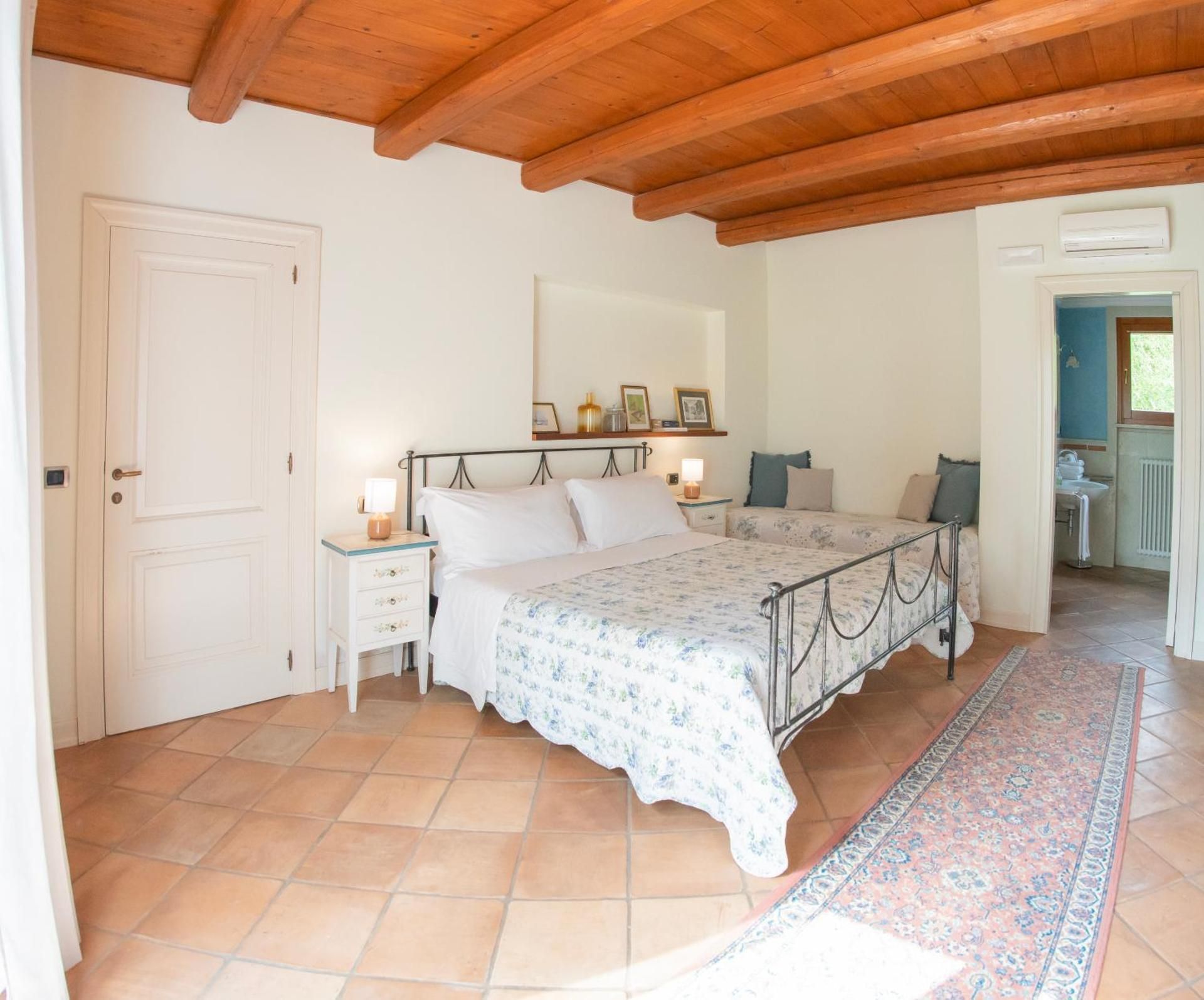 Triple Room with Private Bathroom