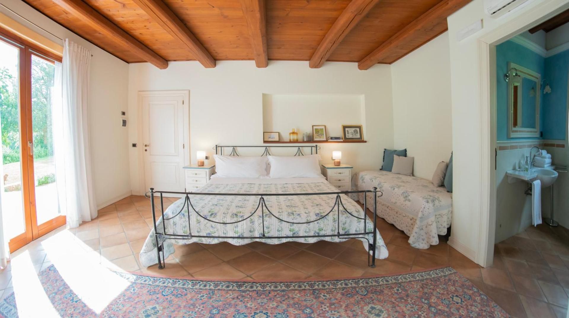 Triple Room with Private Bathroom