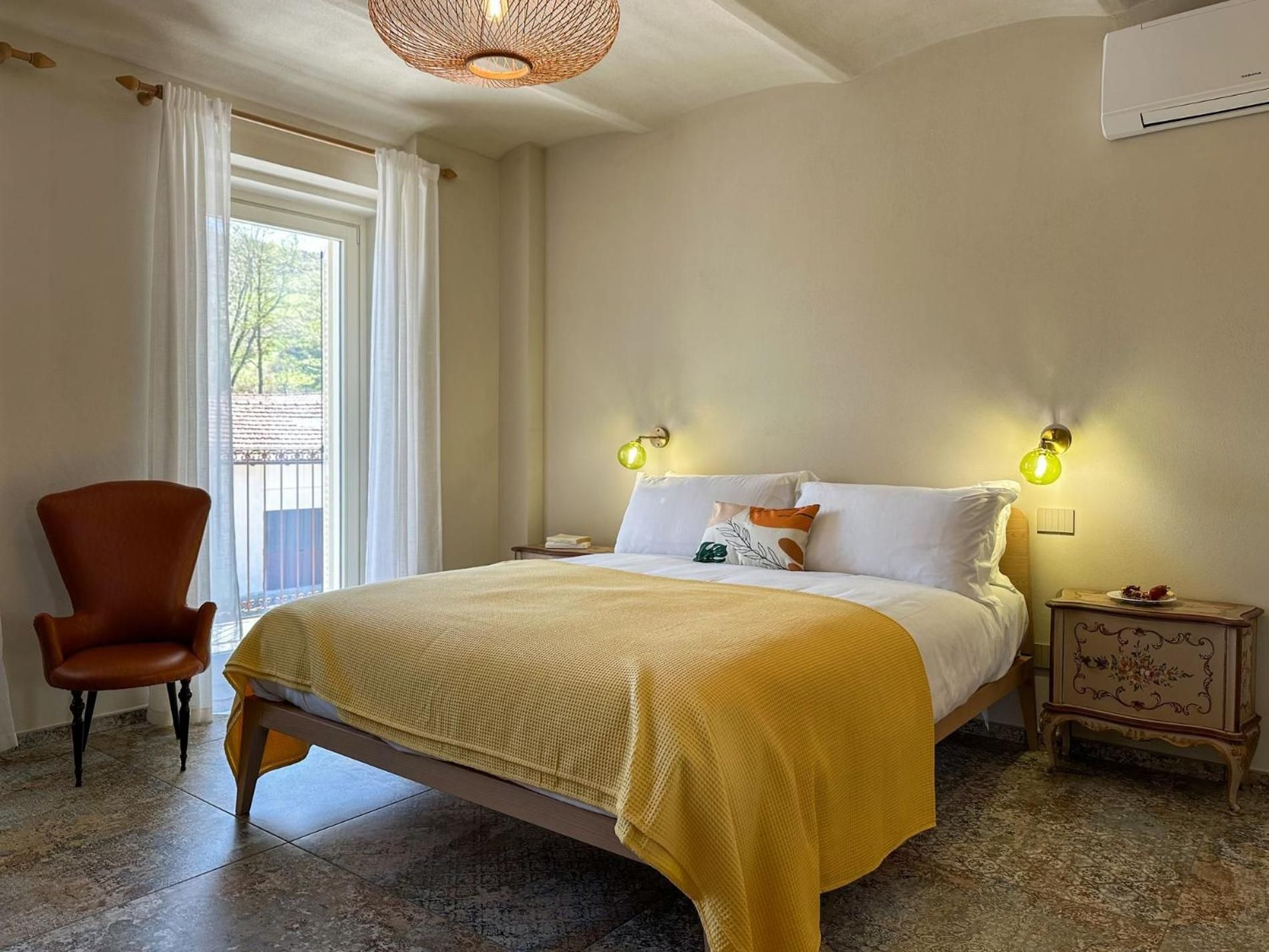 Queen Room