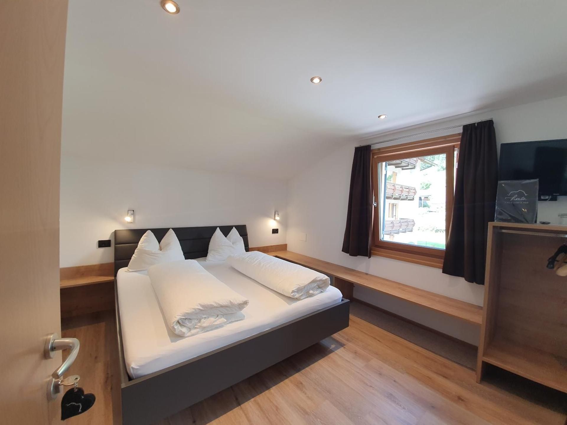 Quadruple Room with Private Bathroom