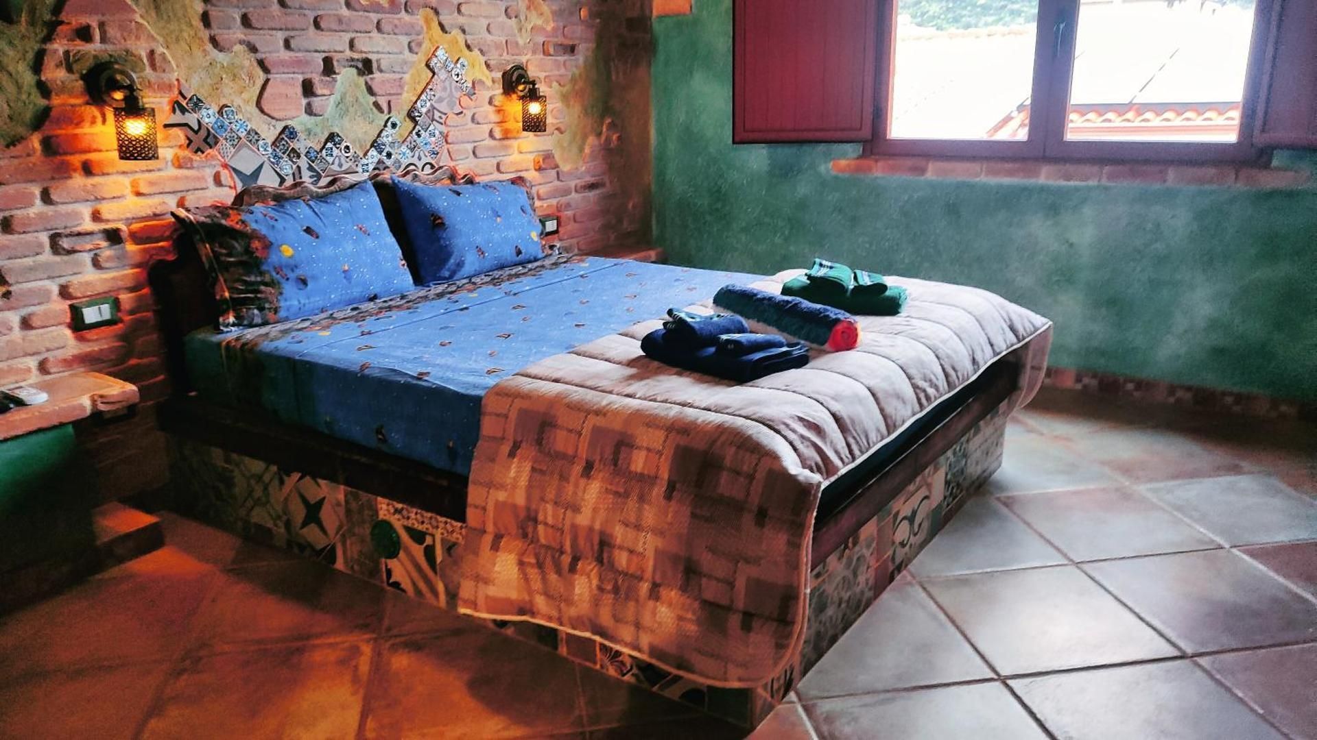 Large Double Room