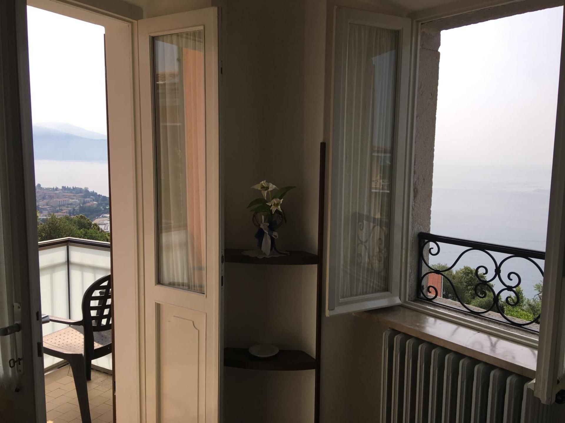 Double Room with Lake View