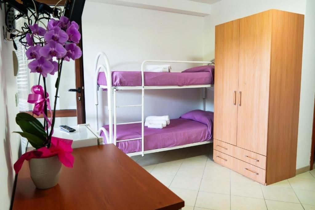 Economy Quadruple Room