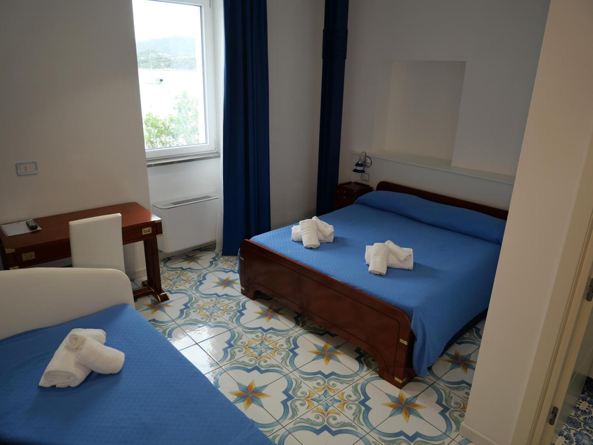 Superior Double or Twin Room with Sea View