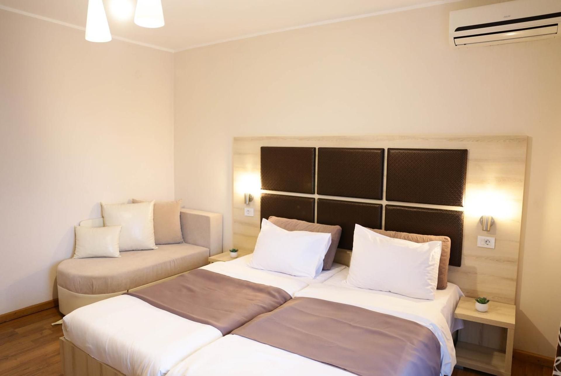Luxury Triple Room