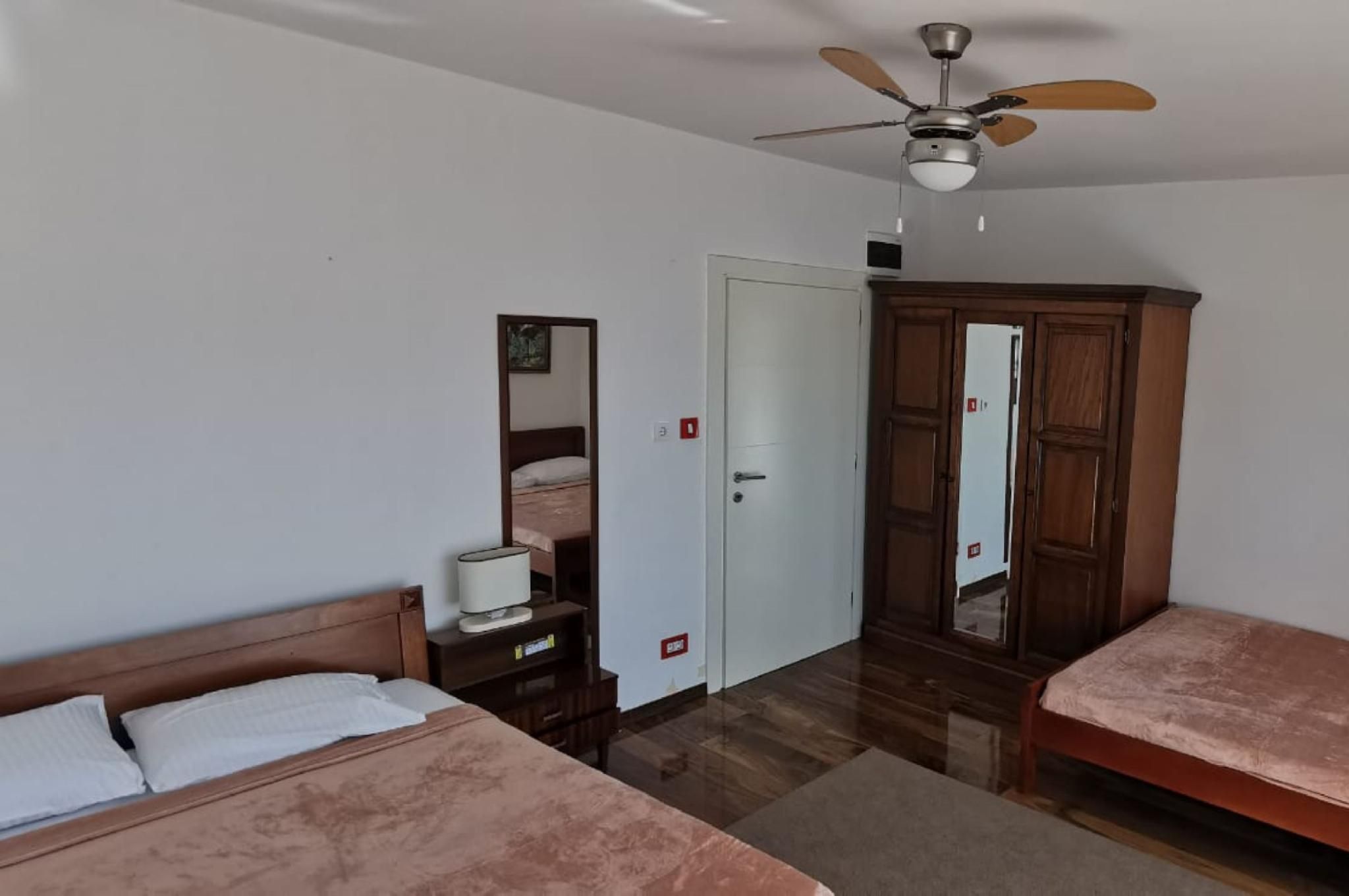 1+1 Family Room