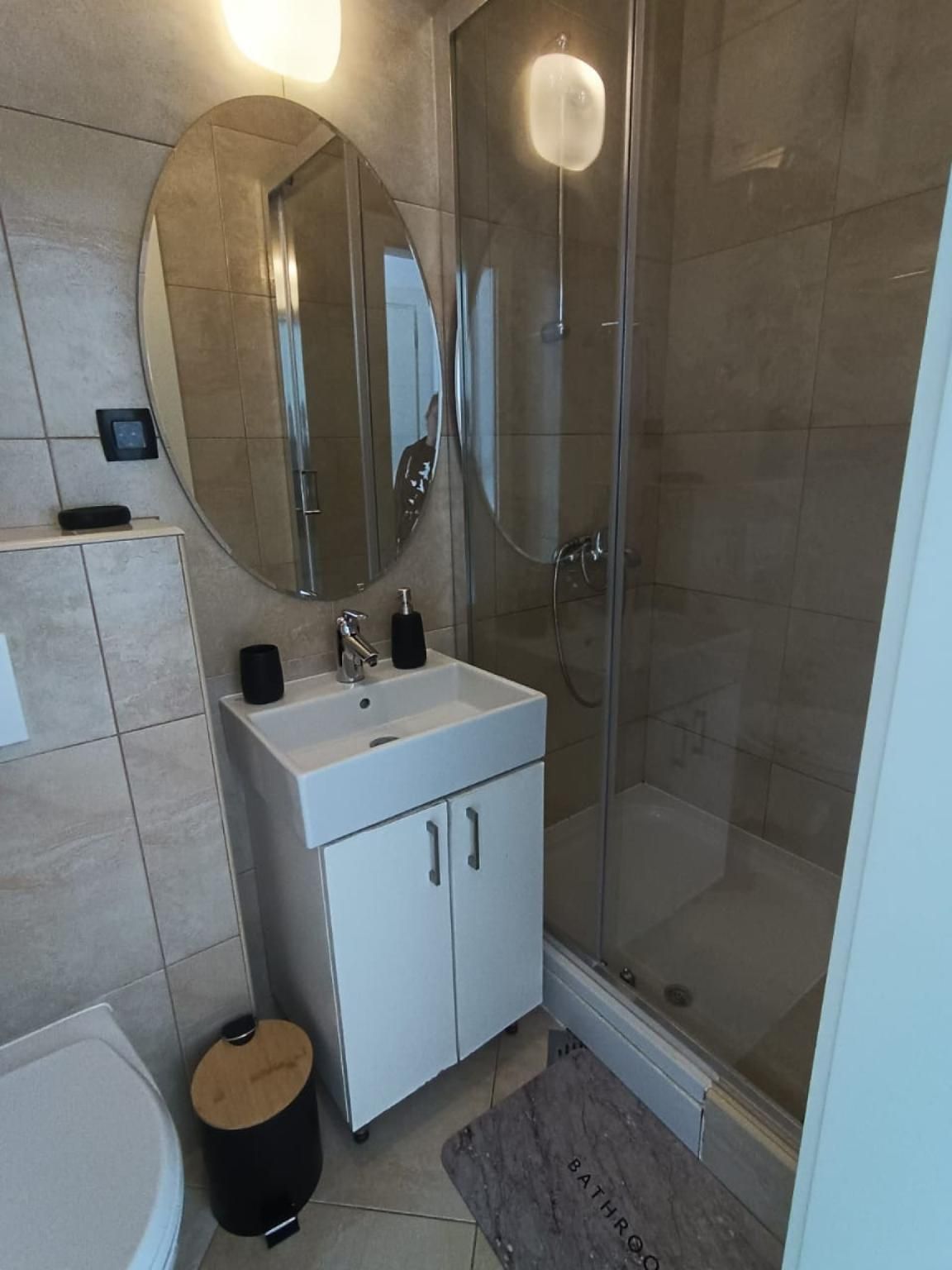 Qumi Apartments Triple Room 7