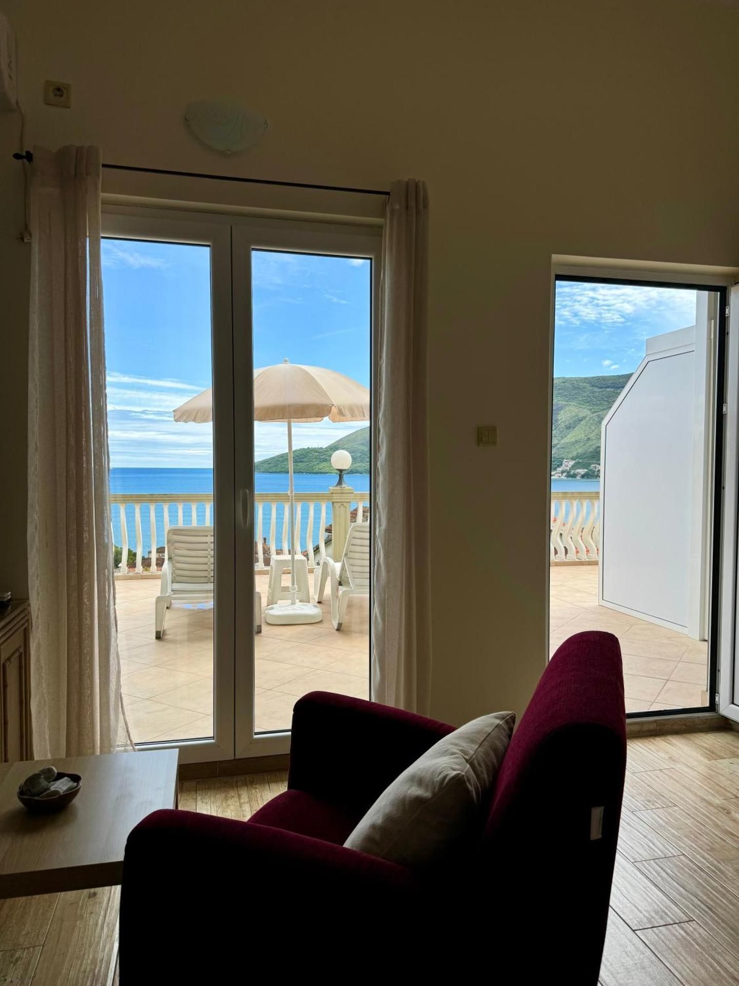 Studio with Sea View