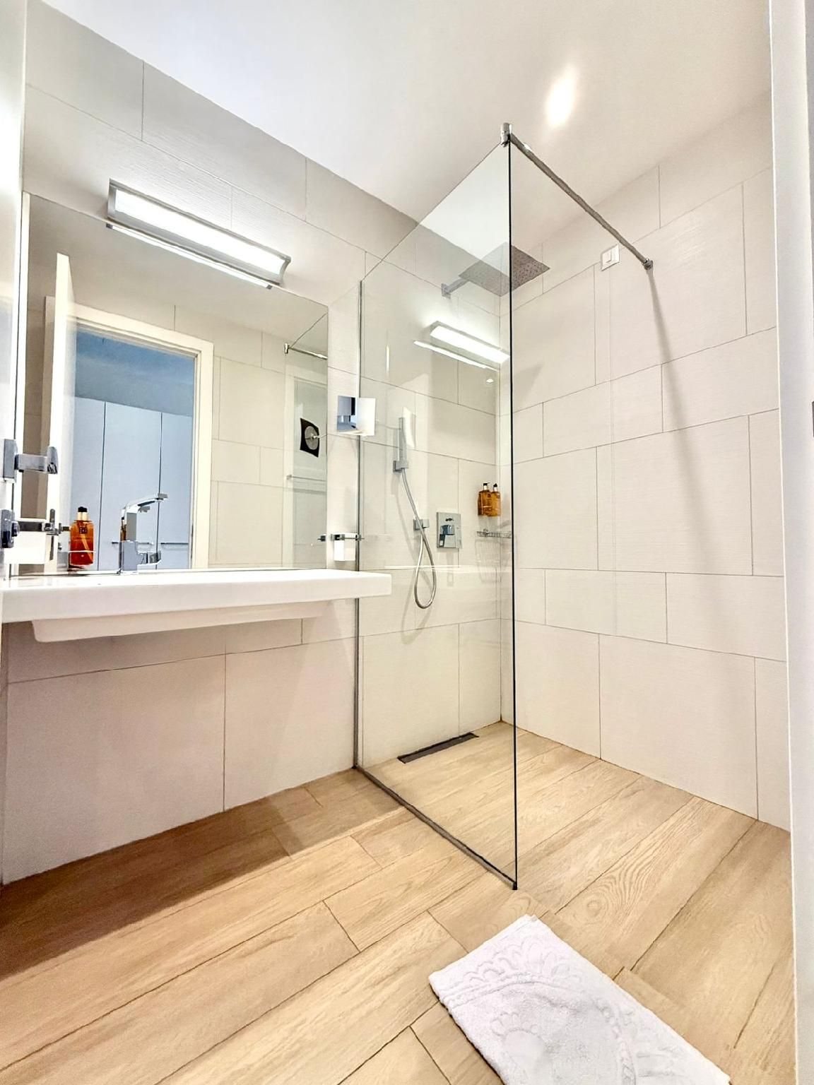 Condo Studio Plaza Twin Studio 3