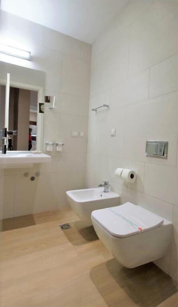 Condo Studio Plaza Deluxe Studio, Balcony, City View 17