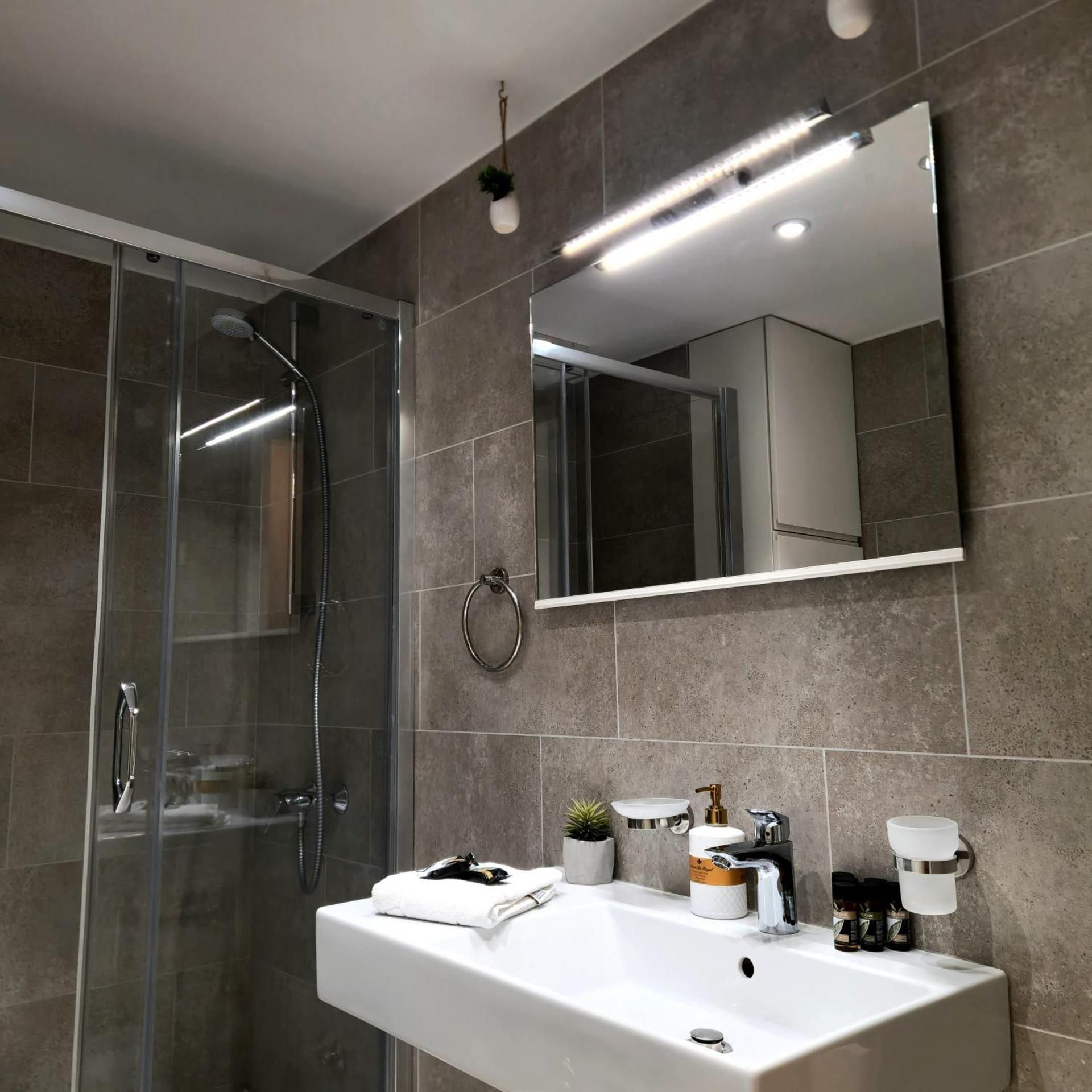 One-Bedroom Standard Apartment