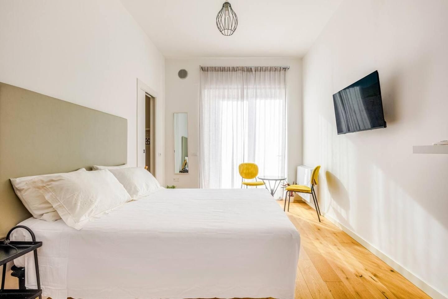 Large Double Room